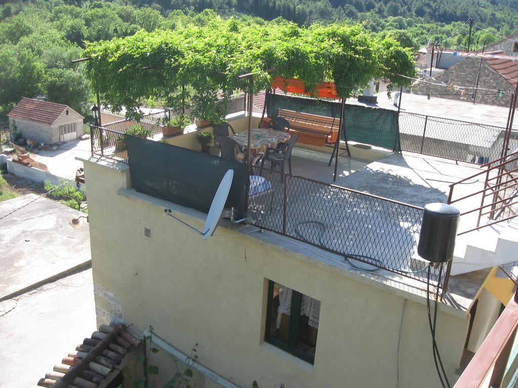 Apartments Darinka Skradin Room photo