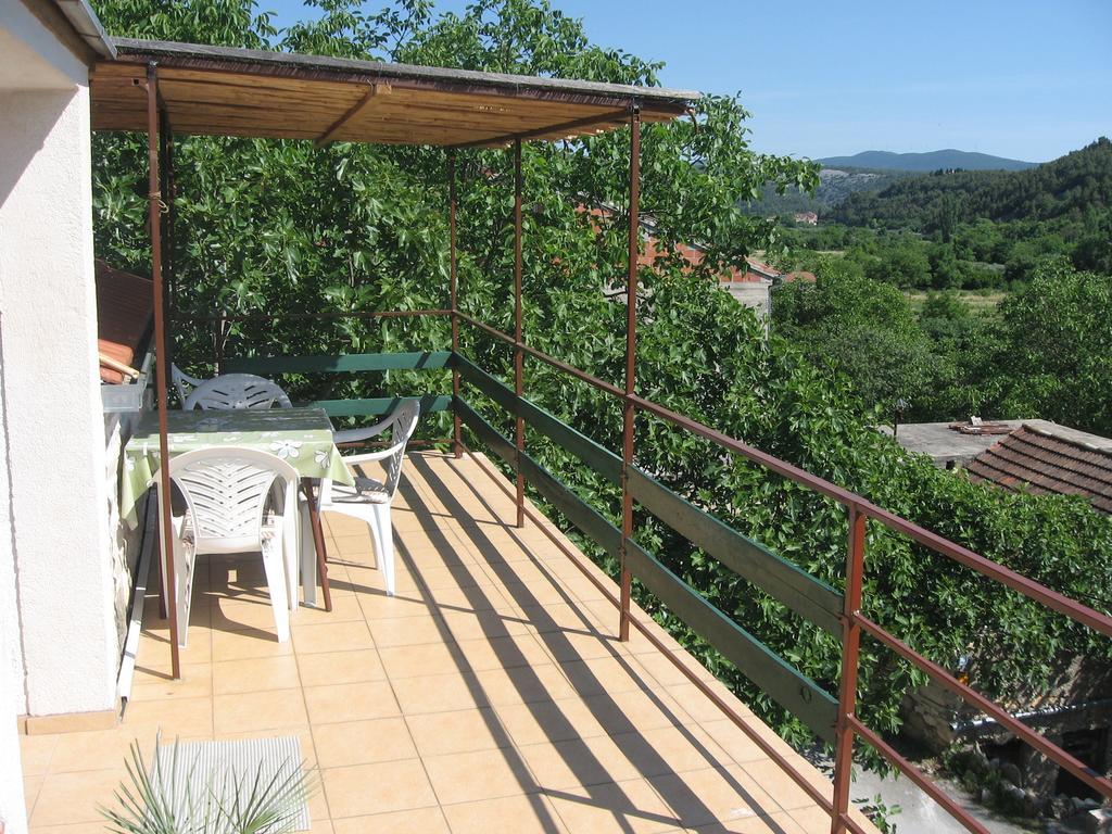 Apartments Darinka Skradin Room photo