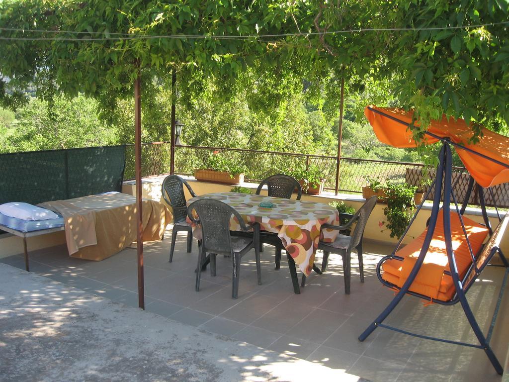 Apartments Darinka Skradin Exterior photo