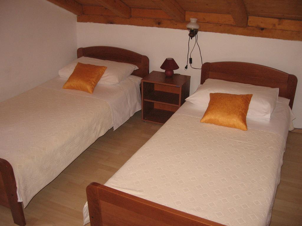 Apartments Darinka Skradin Exterior photo